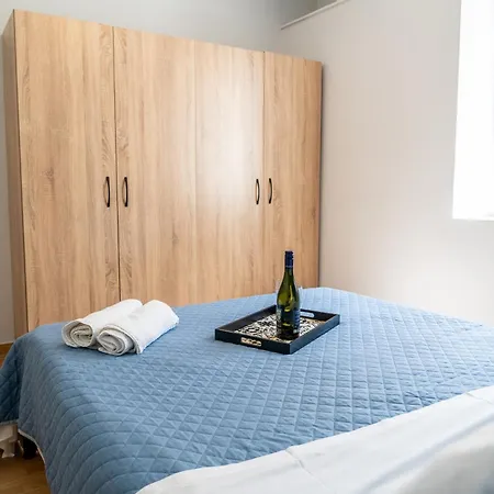 Cozy One Bedroom House *