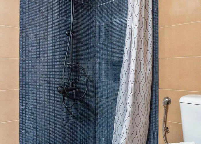 Cozy One Bedroom House Корони